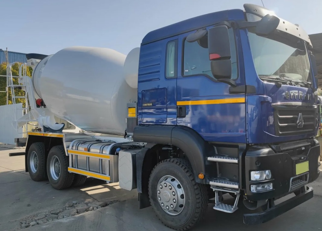 Автобетоносмеситель SITRAK C7H