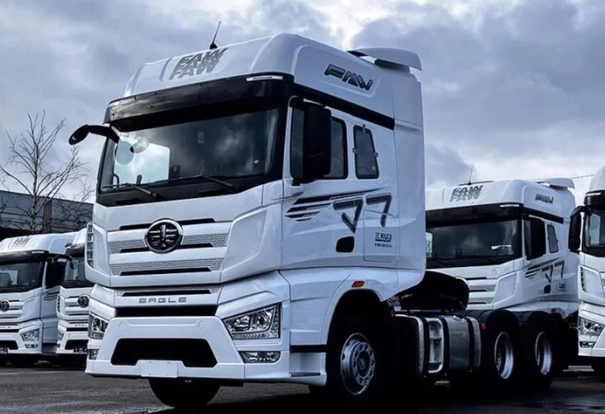 Седельный тягач FAW J7